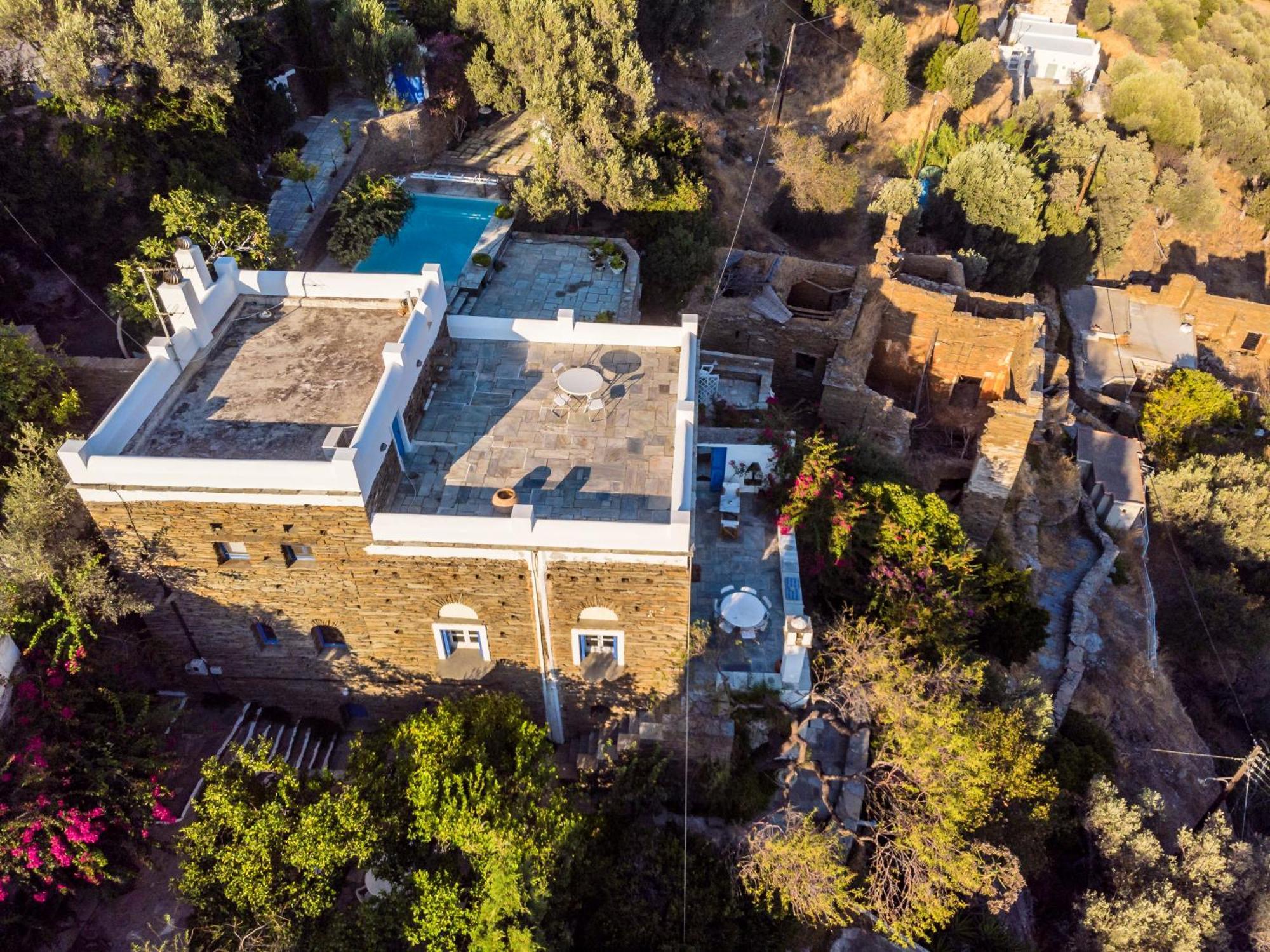 Anezas Mansion Stone-Built Traditional Villa Chones Bagian luar foto