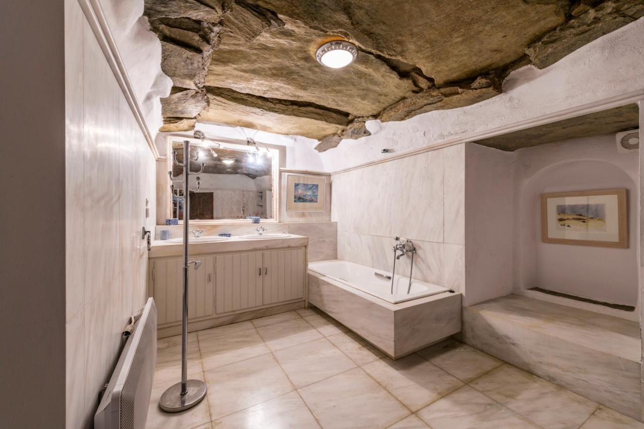 Anezas Mansion Stone-Built Traditional Villa Chones Bagian luar foto