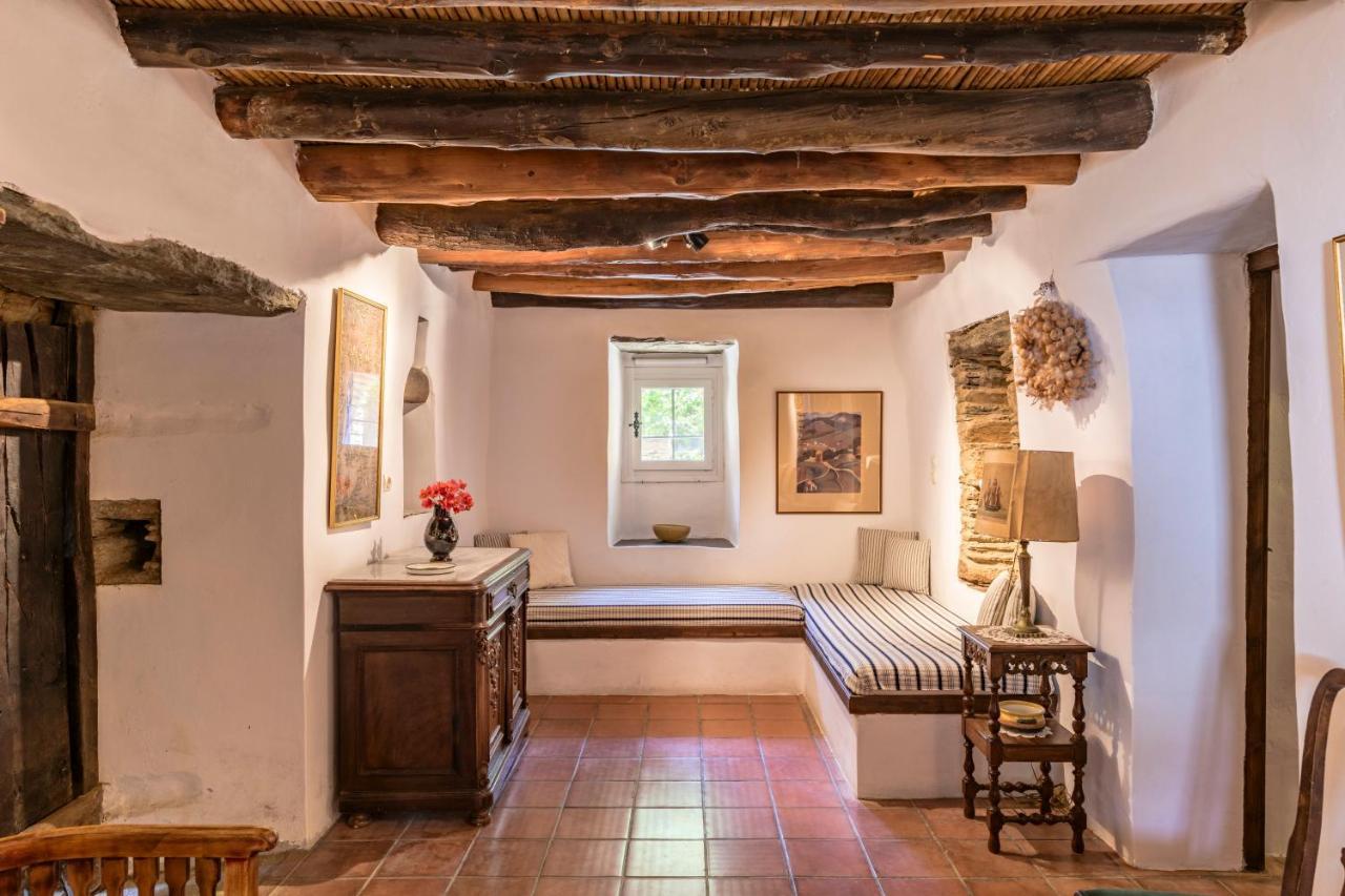Anezas Mansion Stone-Built Traditional Villa Chones Bagian luar foto